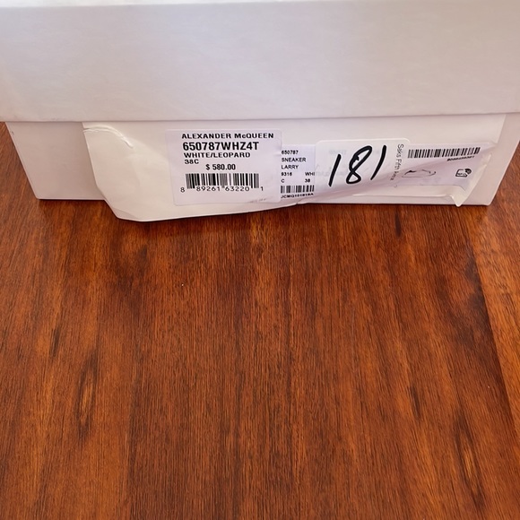 Alexander McQueen white leopard sneaker. Size 38 - Picture 6 of 6